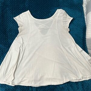 XS white blouse from Mossimo Supply Co. Flowy material pairs well with pants.